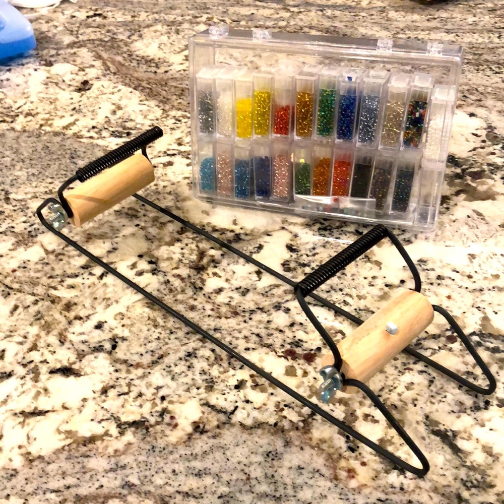Bead loom with beads